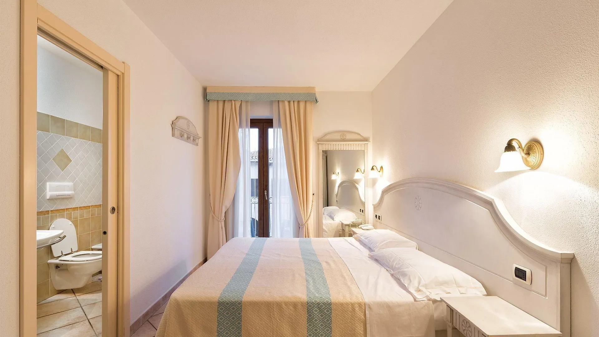Castello Di Tavolara Hotel Porto San Paolo  Porto San Paolo (Sardinia)