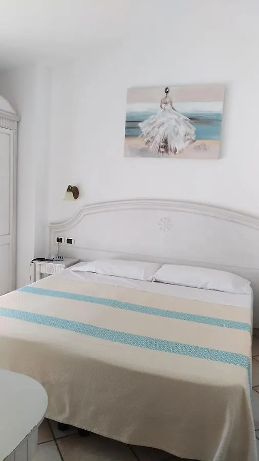 Castello Di Tavolara Hotel Porto San Paolo